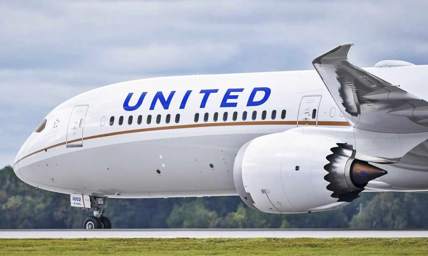 United Boeing 787-10