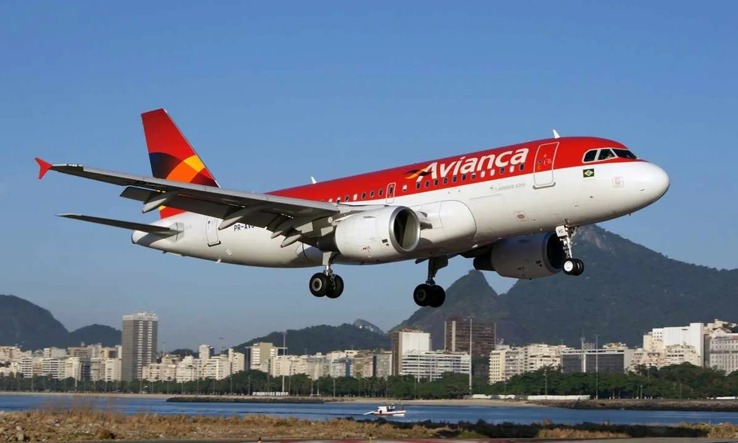 Avianca operated with only seven airplanes on Monday, most of them from the A318 and A319 (photo)