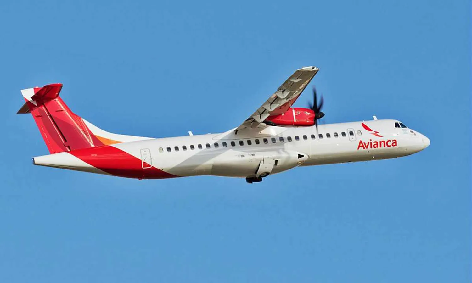 One of two ATR 72 from Avianca Argentina: financial crisis
