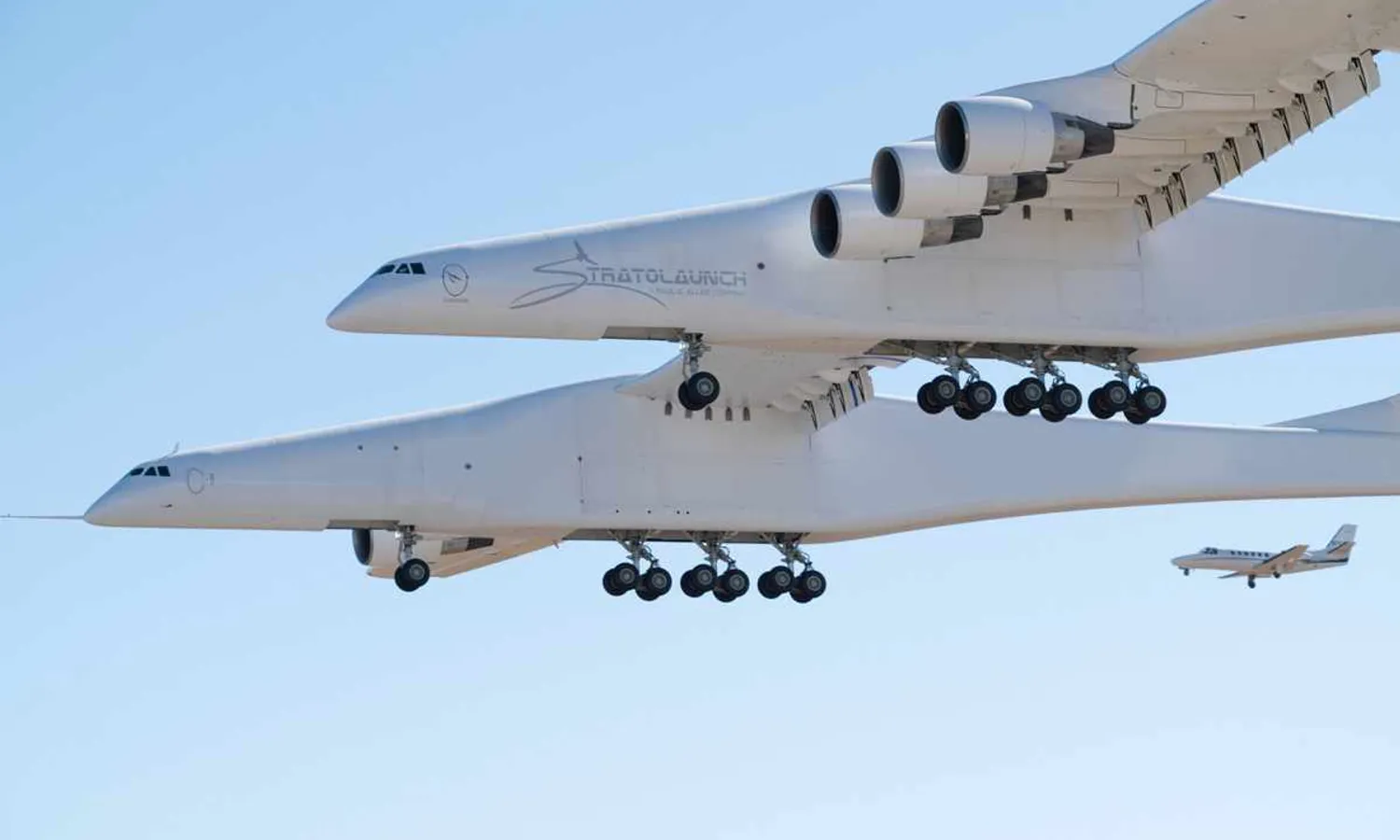 Stratolaunch and its six PW40656 engines