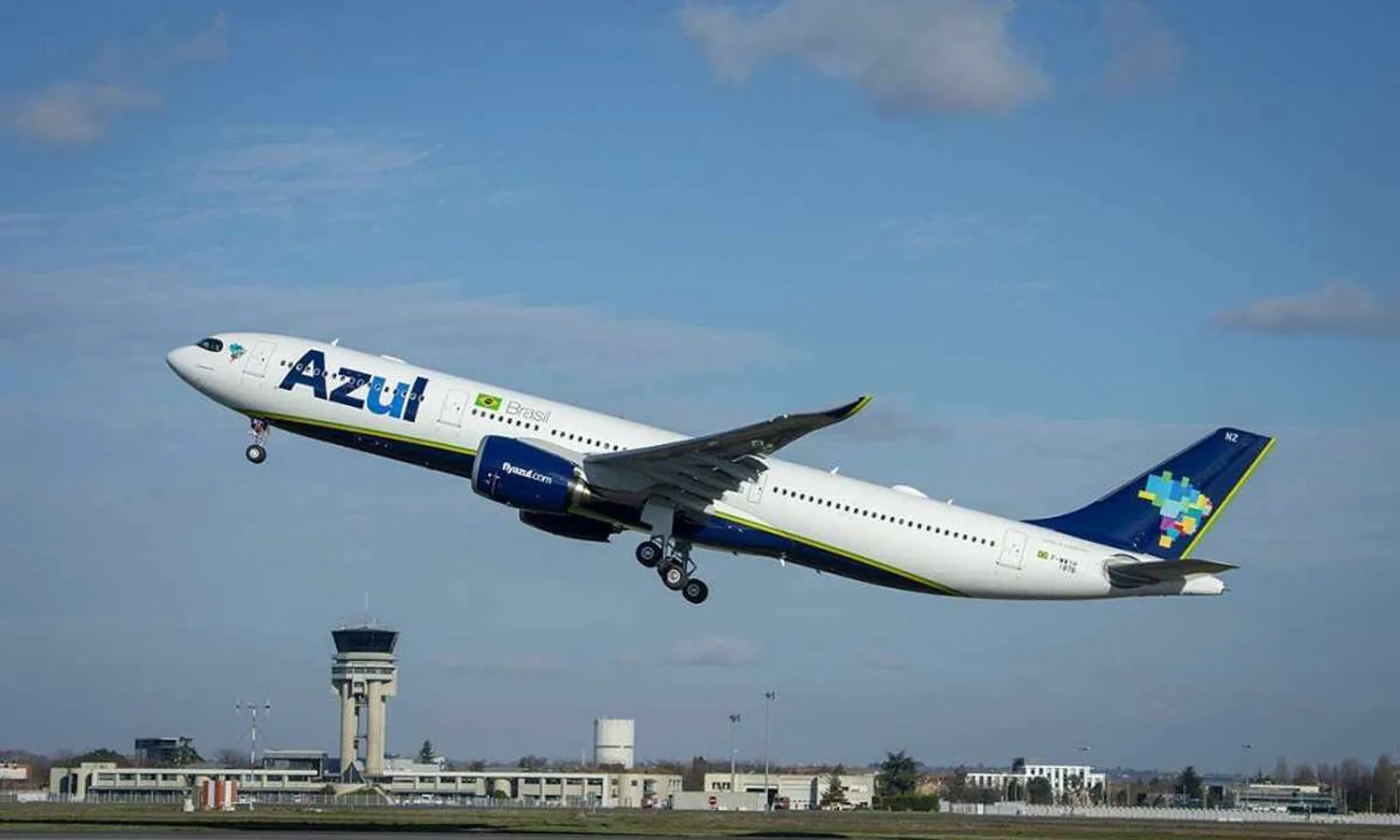 Brazilian airline Azul received its first A330-900neo (Airbus