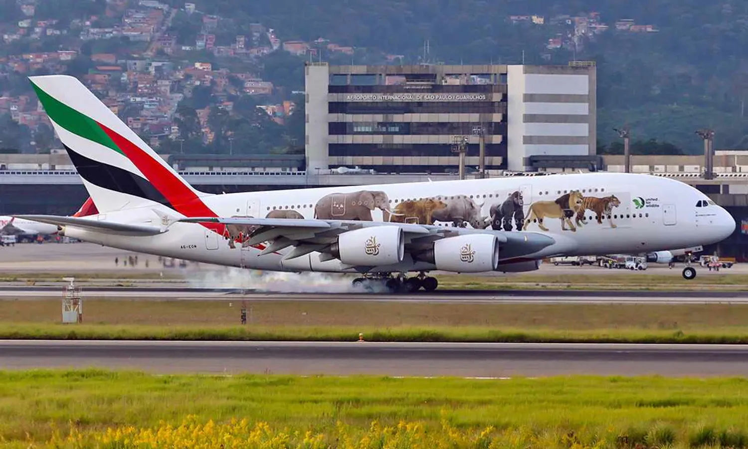 Emirates A380 in Guarulhos airport (Invepar)
