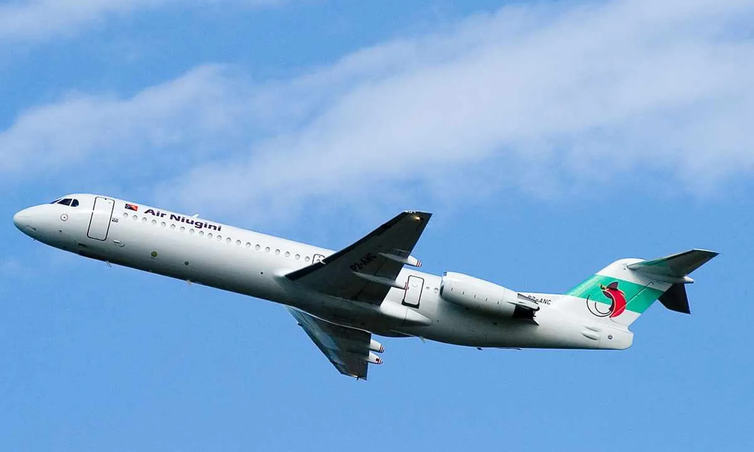 Air Niugini Fokker 100