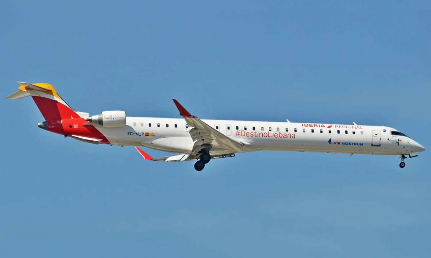 Air Nostrum CRJ-1000 (Alan Wilson)