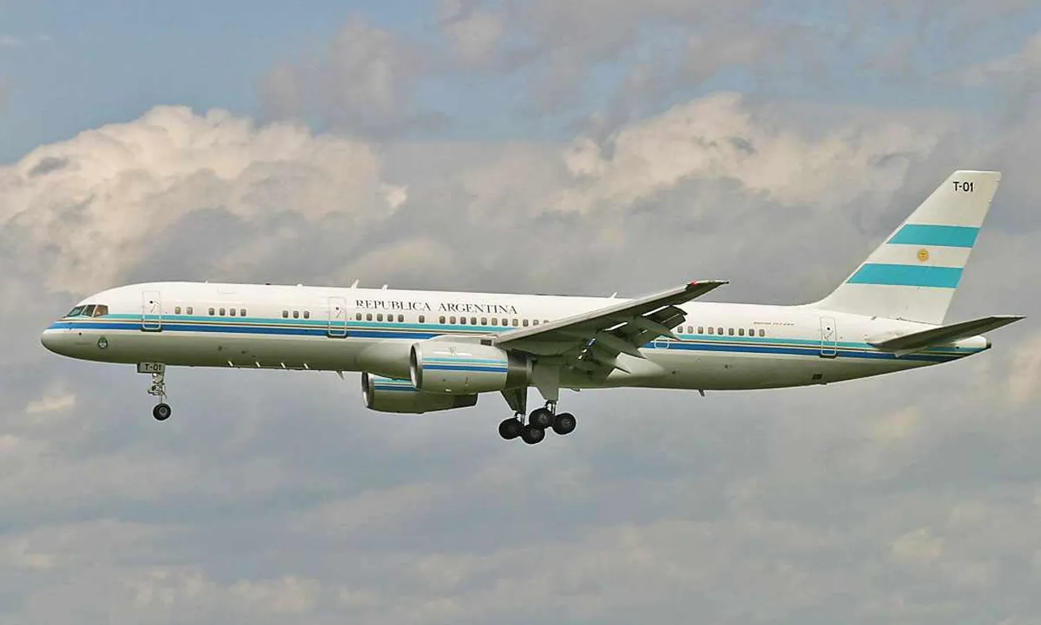 The Tango 01, Argentine presidential aircraft: without flying since 2016, it can be reformed by the new president (Alan Lebeda)