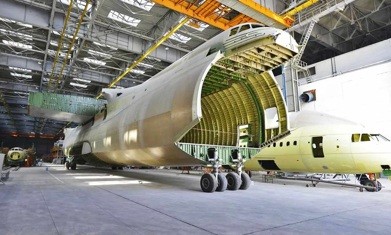 The second An-225 Mriya (Antonov)