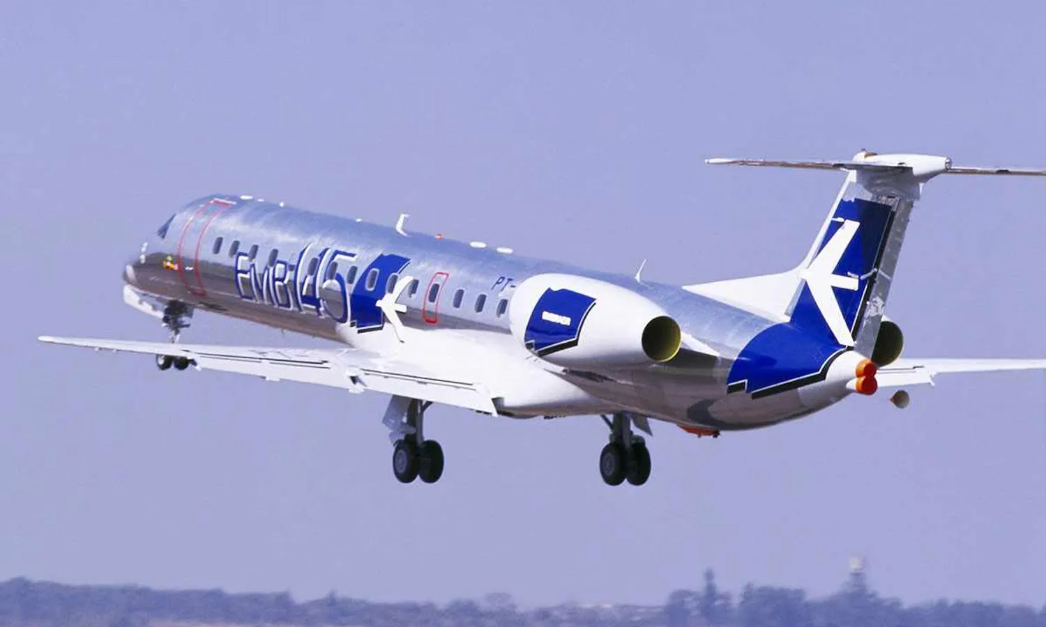 30 years ago, the ERJ 145’s first flight launched Embraer into the regional jet market