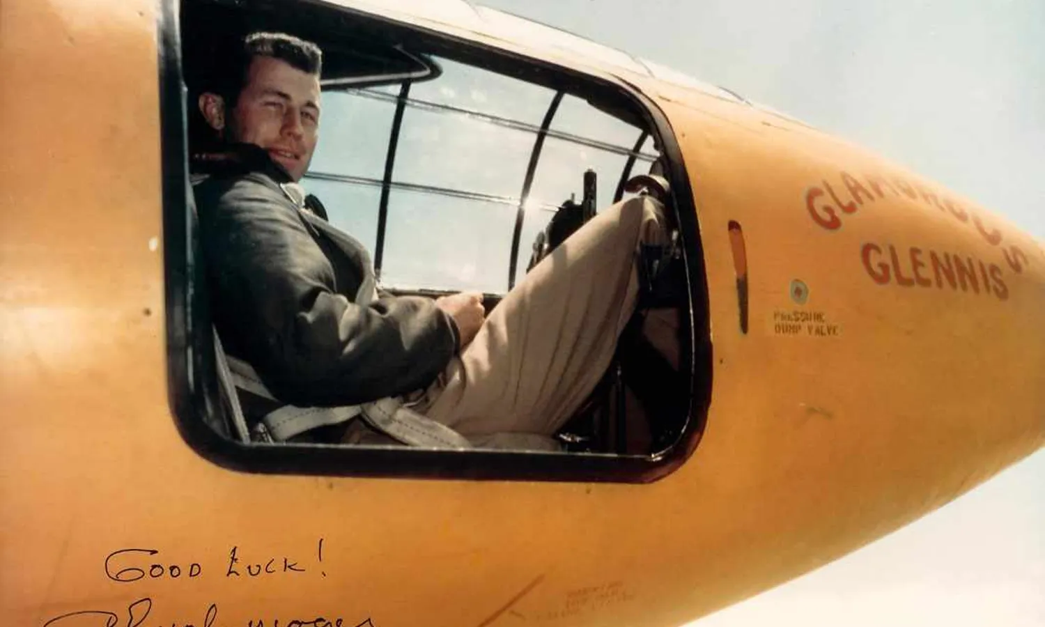 Chuck Yeager aboard the X-1: supersonic speed (USAF)