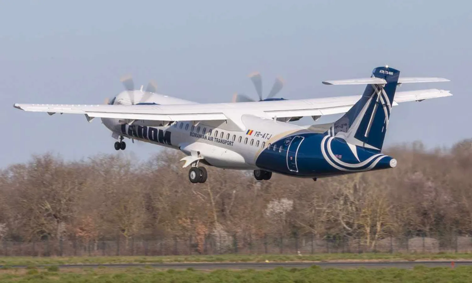 TAROM's first ATR 72 (ATR)