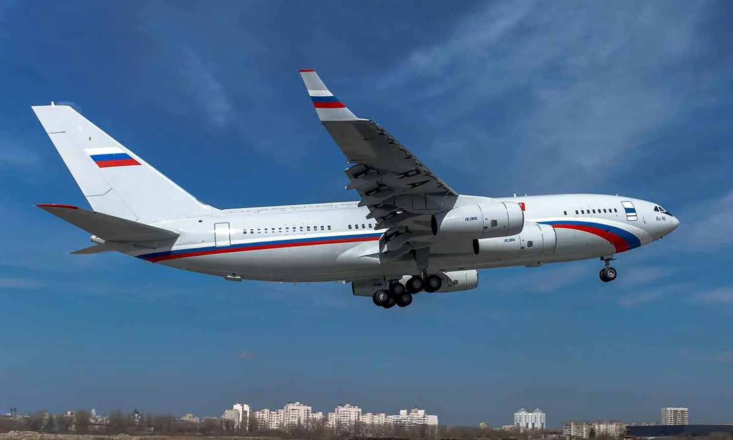 Il-96-300  (UAC)
