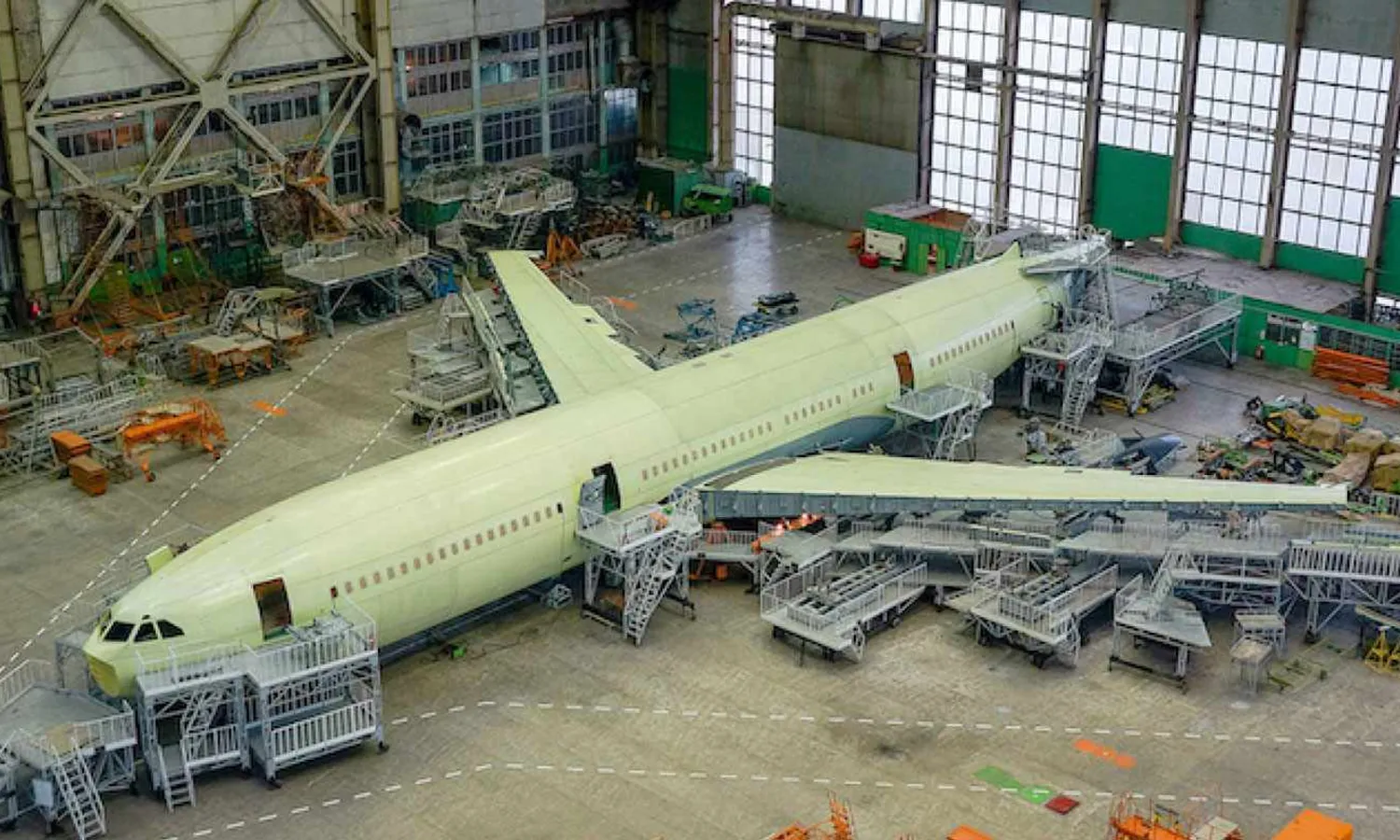 Ilyushin Il-96-400M (UAC)