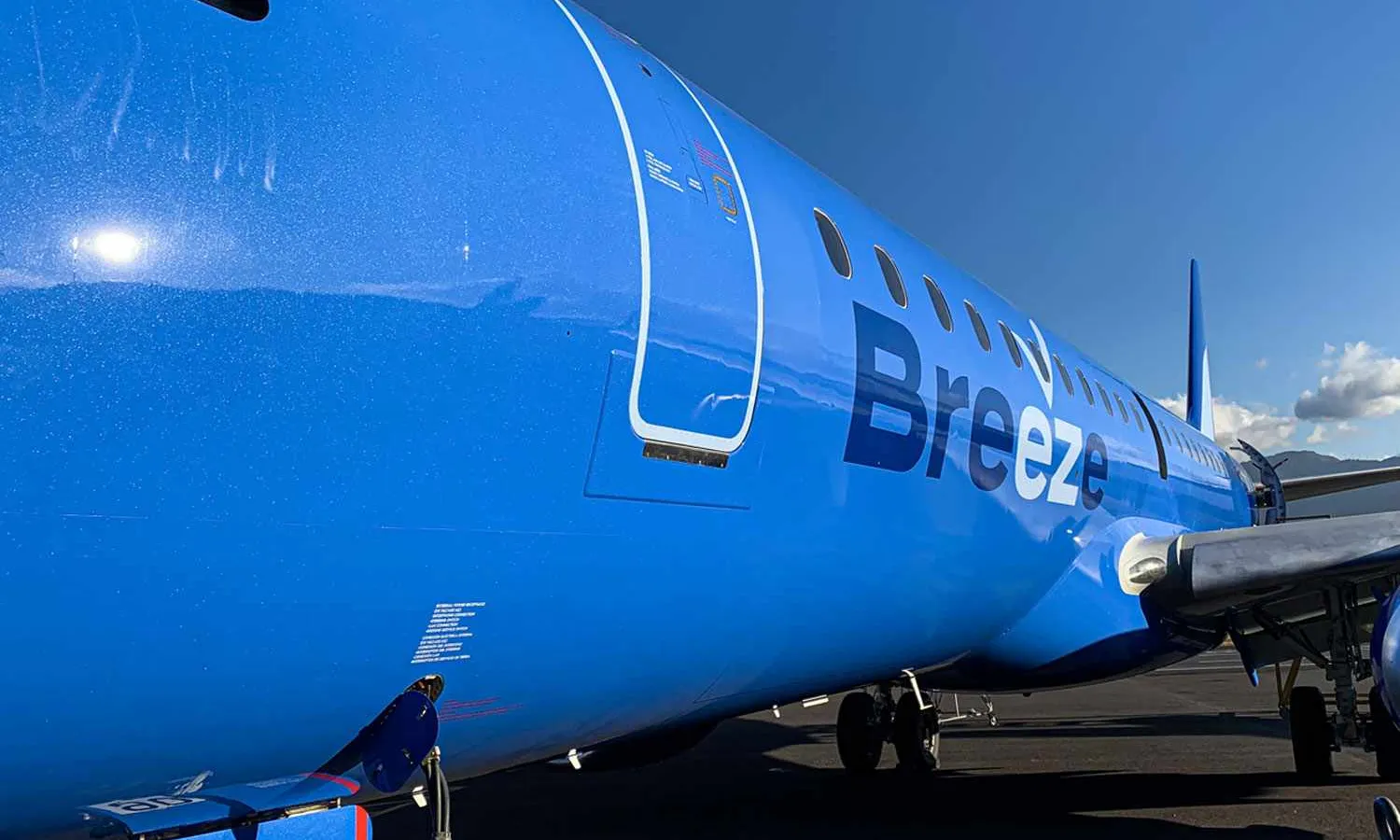 Breeze E190 (Embraer)