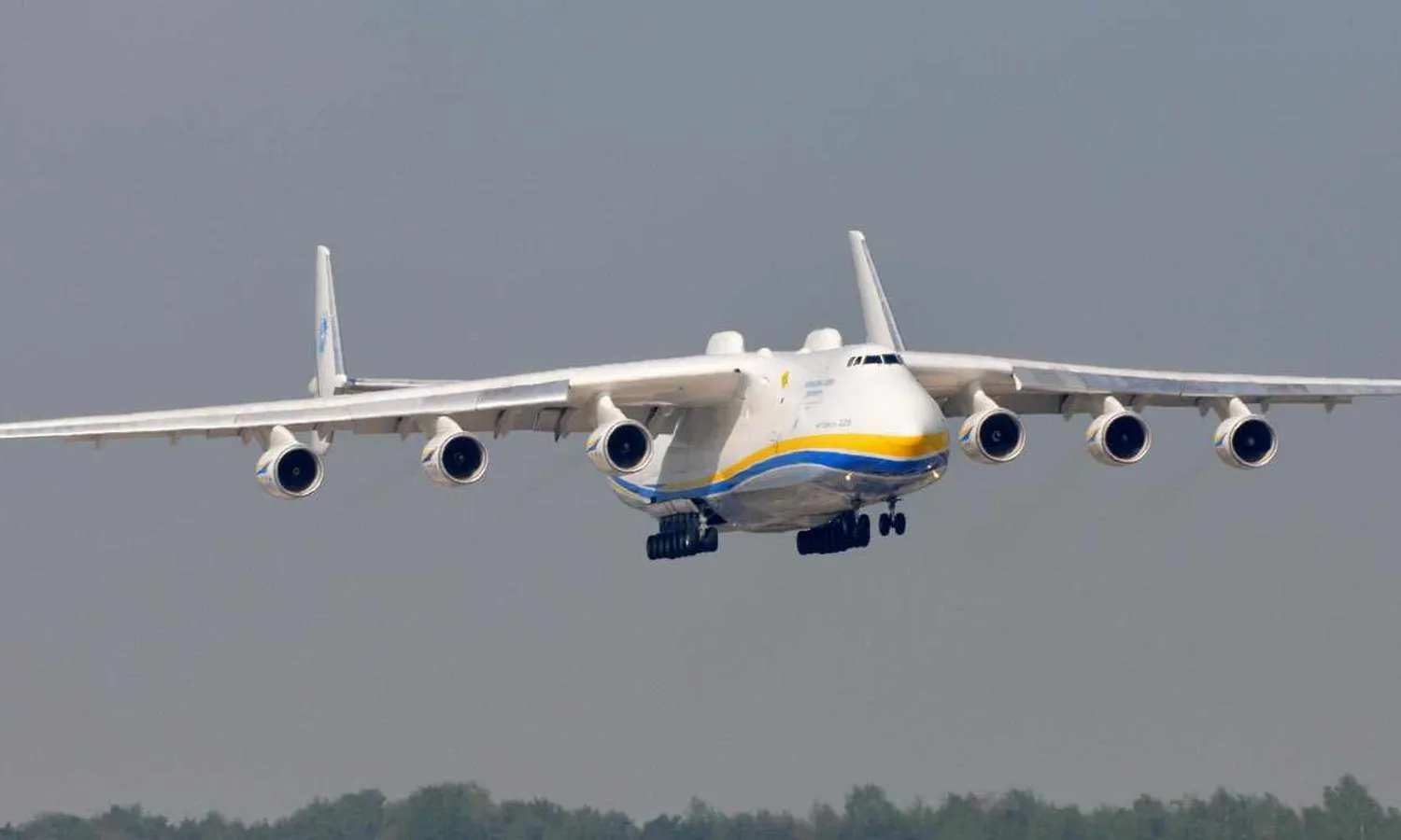 Antonov An-225
(Oliver Cabaret)