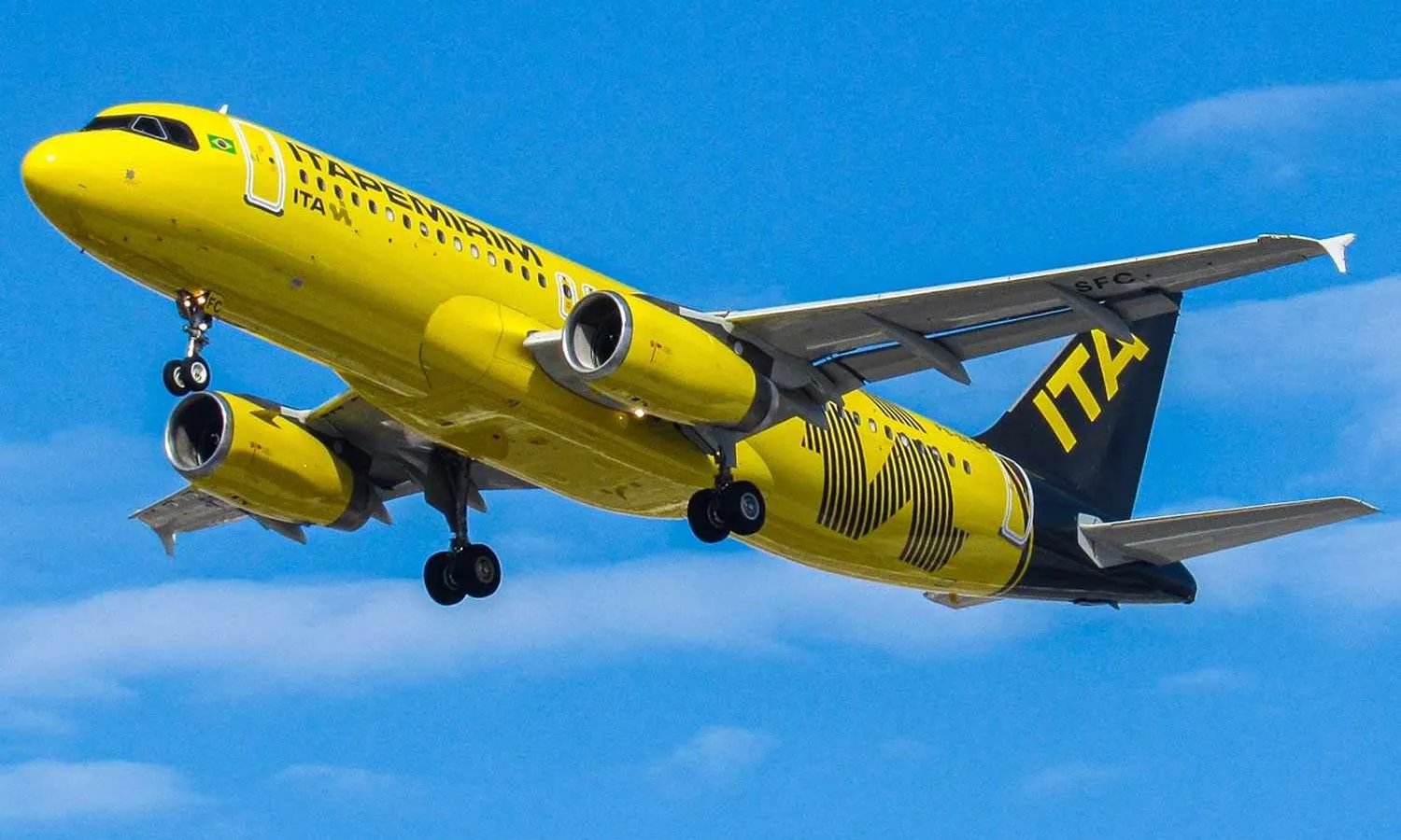 ITA's third A320, registration PS-SFC (Itapemirim)