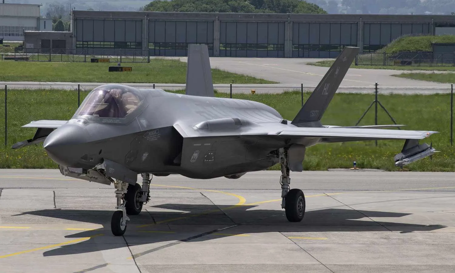 Switzerland cuts planned F-35 order after $1.6bn price increase