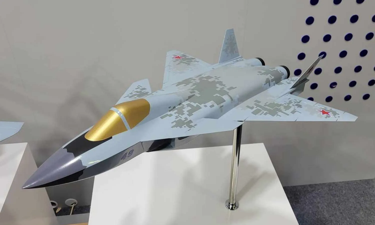 The MiG multirole fighter concept at MAKS 2021 (www.vk.com/pakfa)