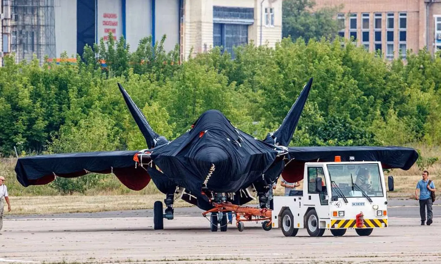 The new Russian fighter in Zhukovsky (@AOBPAK)