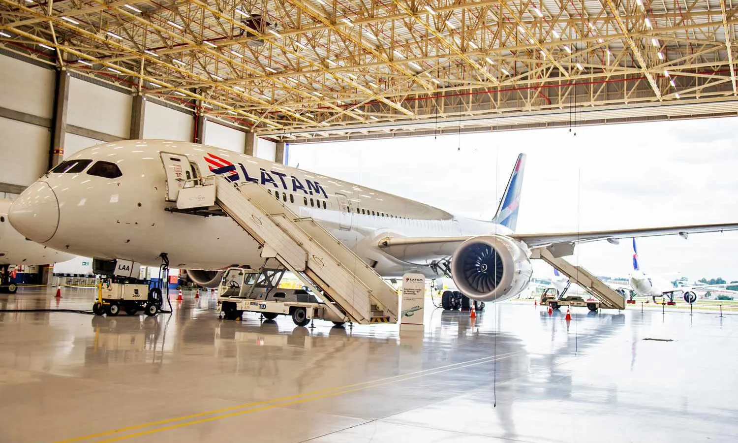 LATAM Brasil first Boeing 787-9