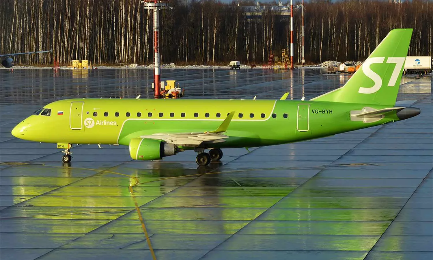 S7 Airlines E170 (Anna Zvereva)