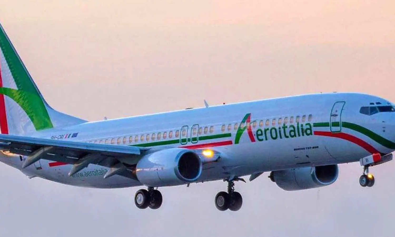 Aeroitalia Boeing 737-800
