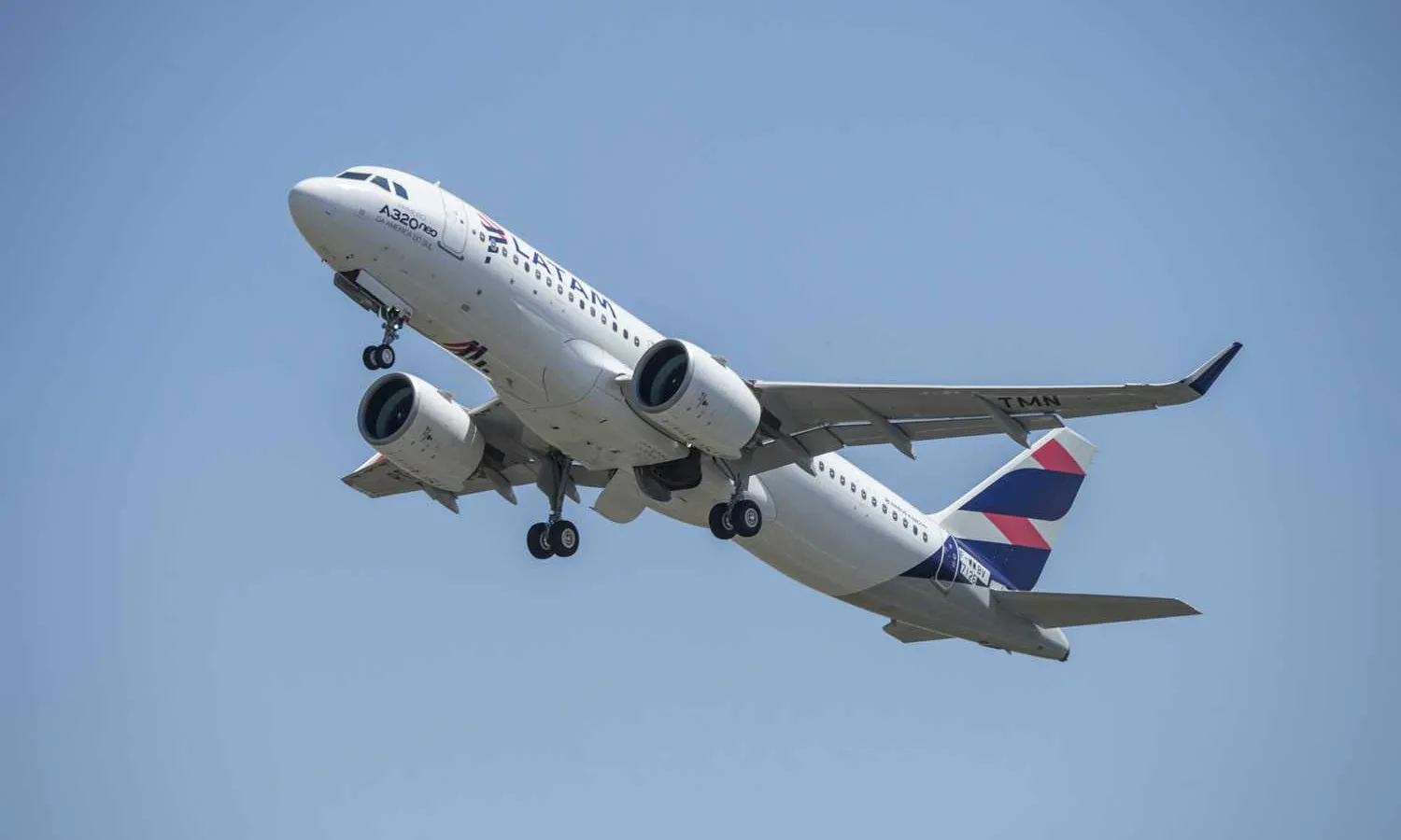 LATAM was the first Latin American carrier to operate the A320neo (Airbus)