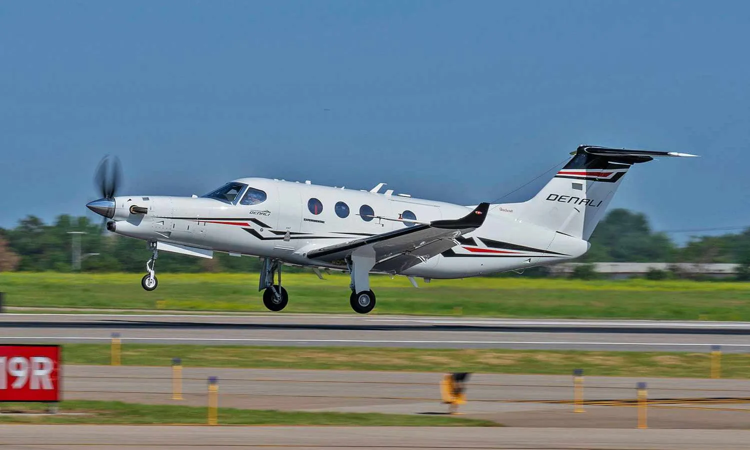 The second Denali test aircraft (Textron)