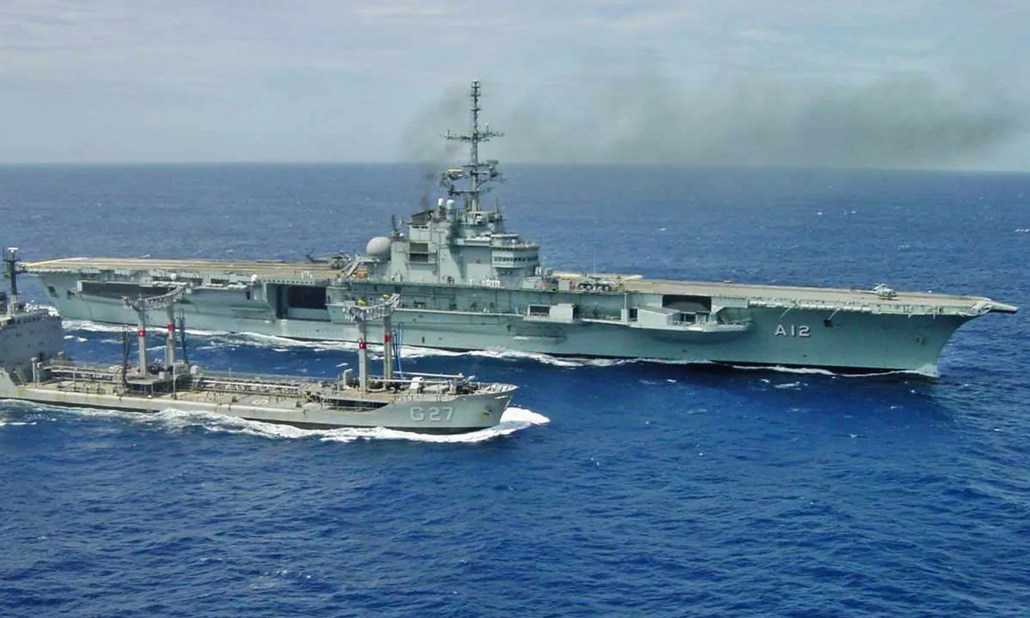 The São Paulo aircraft carrier (MB)