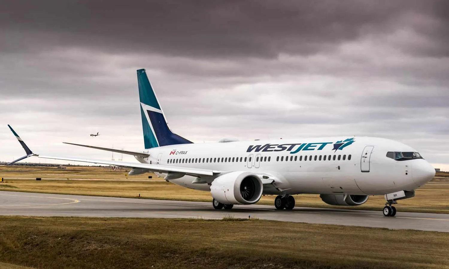 WestJet pauses non-reclining seats on Boeing 737 fleet after backlash