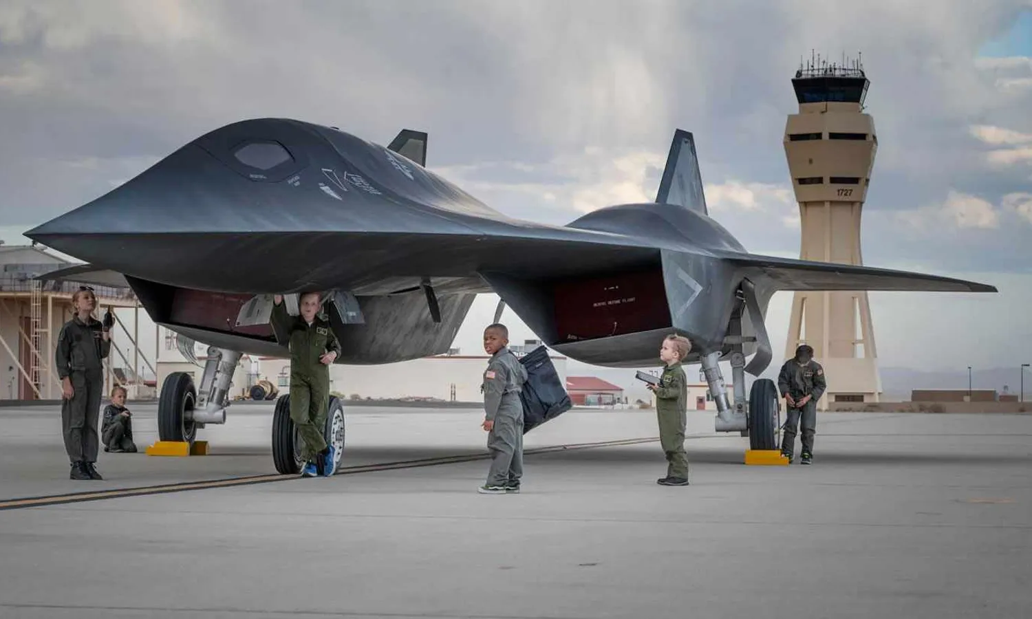 Darsktar mock-up (USAF)