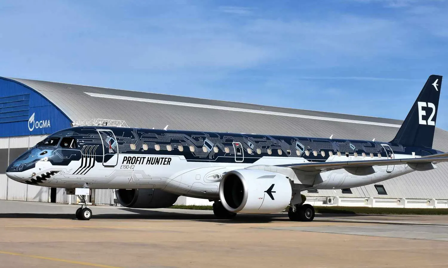 The E190-E2 at OGMA (Embraer)