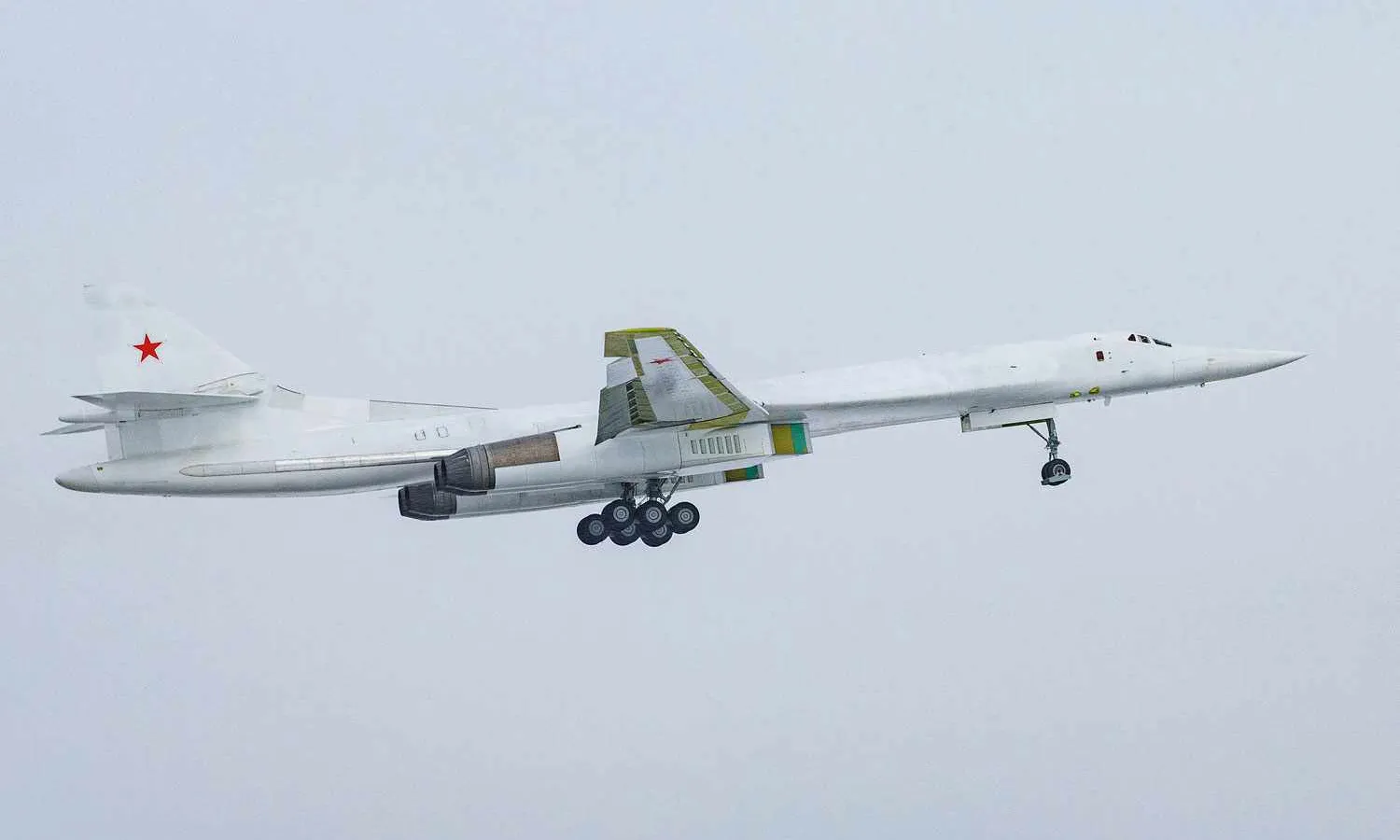 Russia delivers two upgraded Tu-160M strategic bombers to Air Force