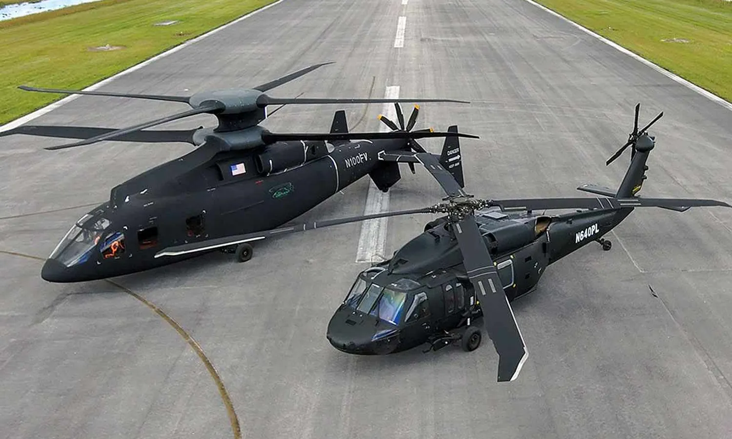 The Defiant X prototype and the UH-60 Black Hawk (LM)