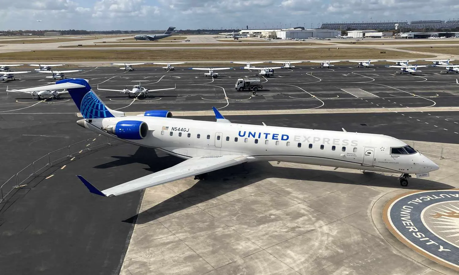 United CRJ-550 operated by GoJet (ZLEA)