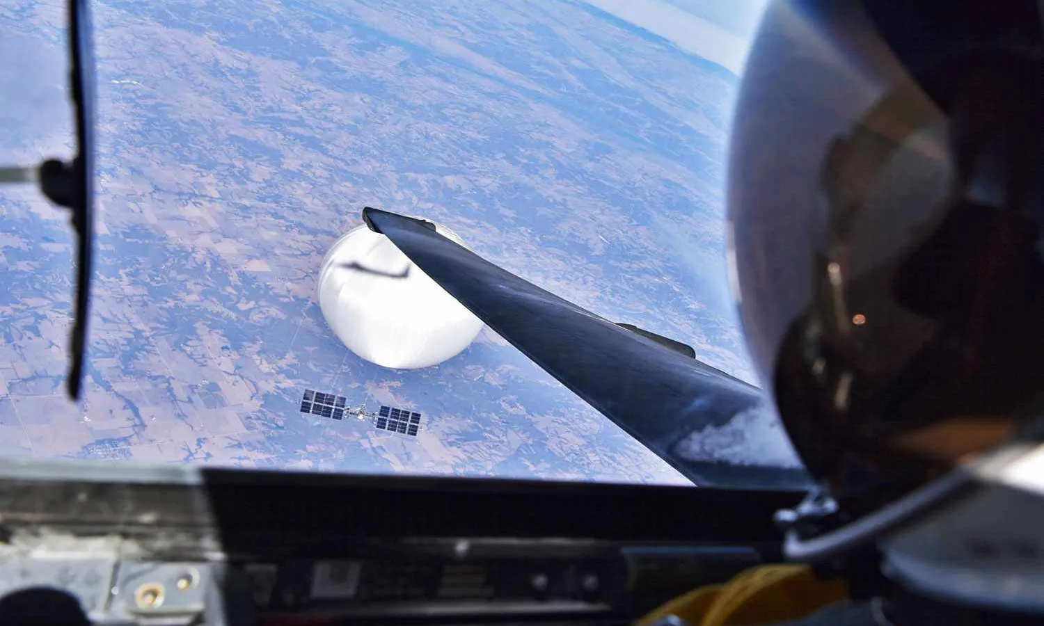 U-2 selfie with the Chinese balloon (DOD)