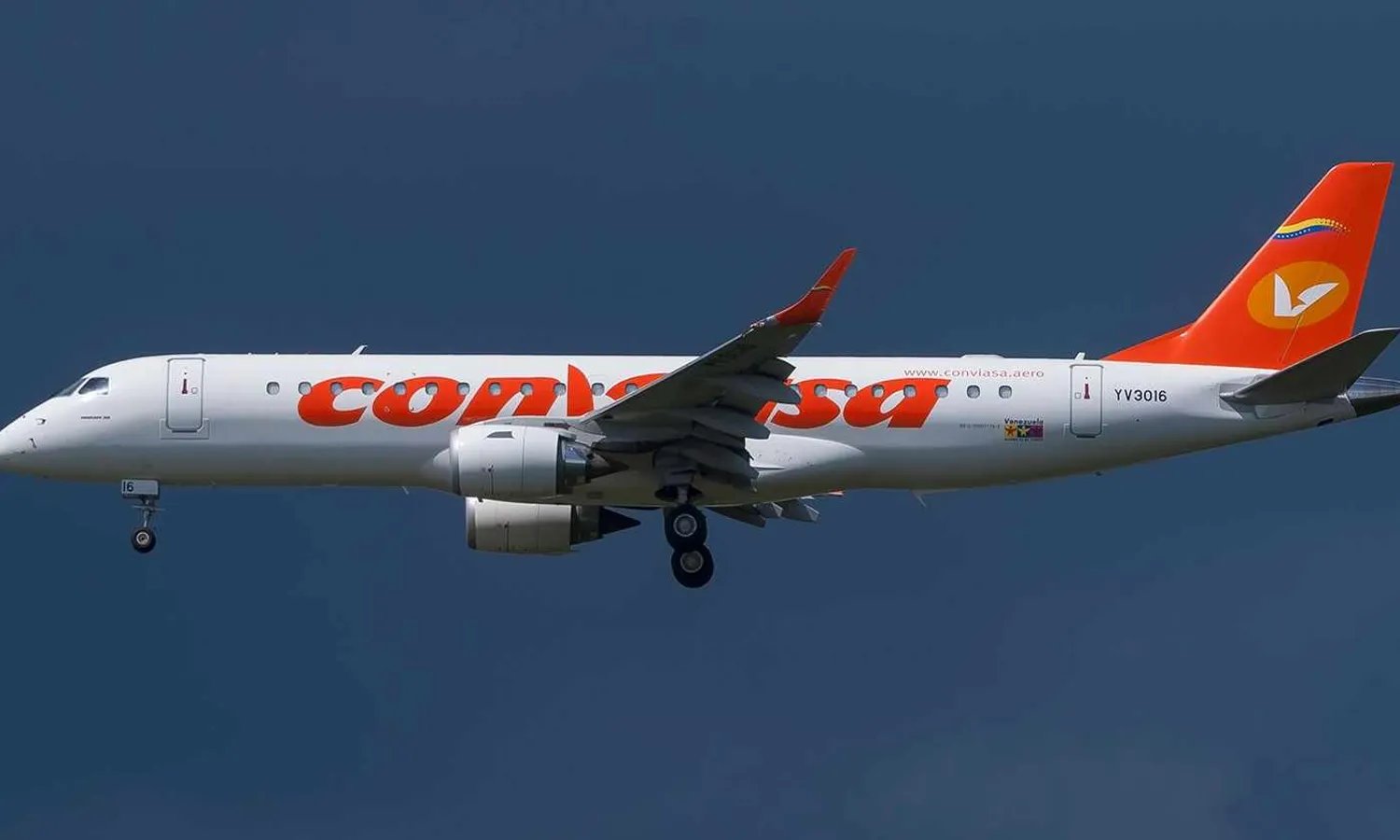 Conviasa E190 (Papas Dos)