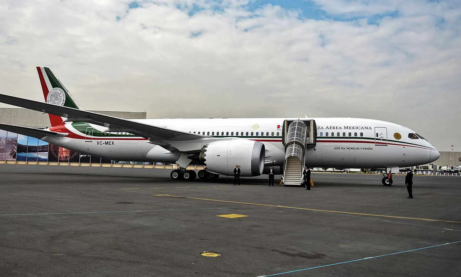 Mexico presidential Boeing 787 (GM)