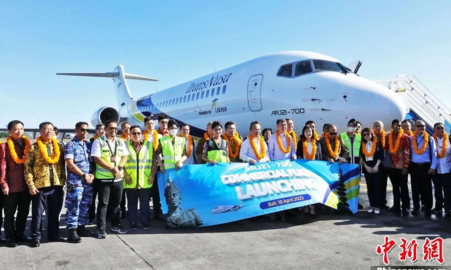The first commercial flight of the ARJ21 outside China took place on April 18 (China News)
