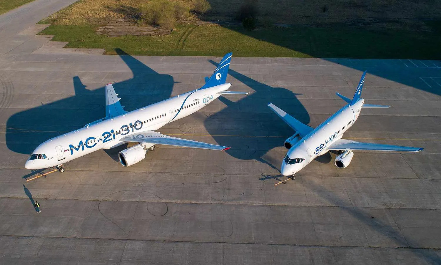 The MC-21-310 and SSJ-100 jetliners (UAC)