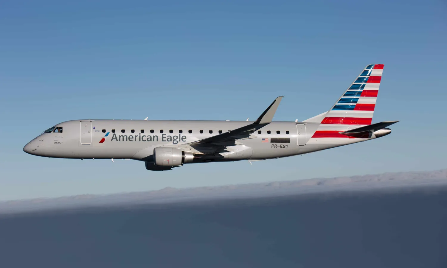 Envoy ordered seven new E175 (Embraer)