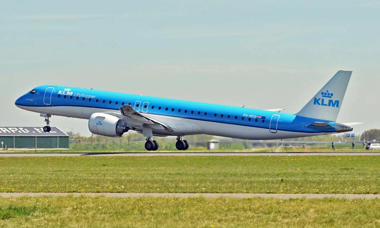 KLM Cityhopper E195-E2 (Joost J. Bakker IJmuiden)