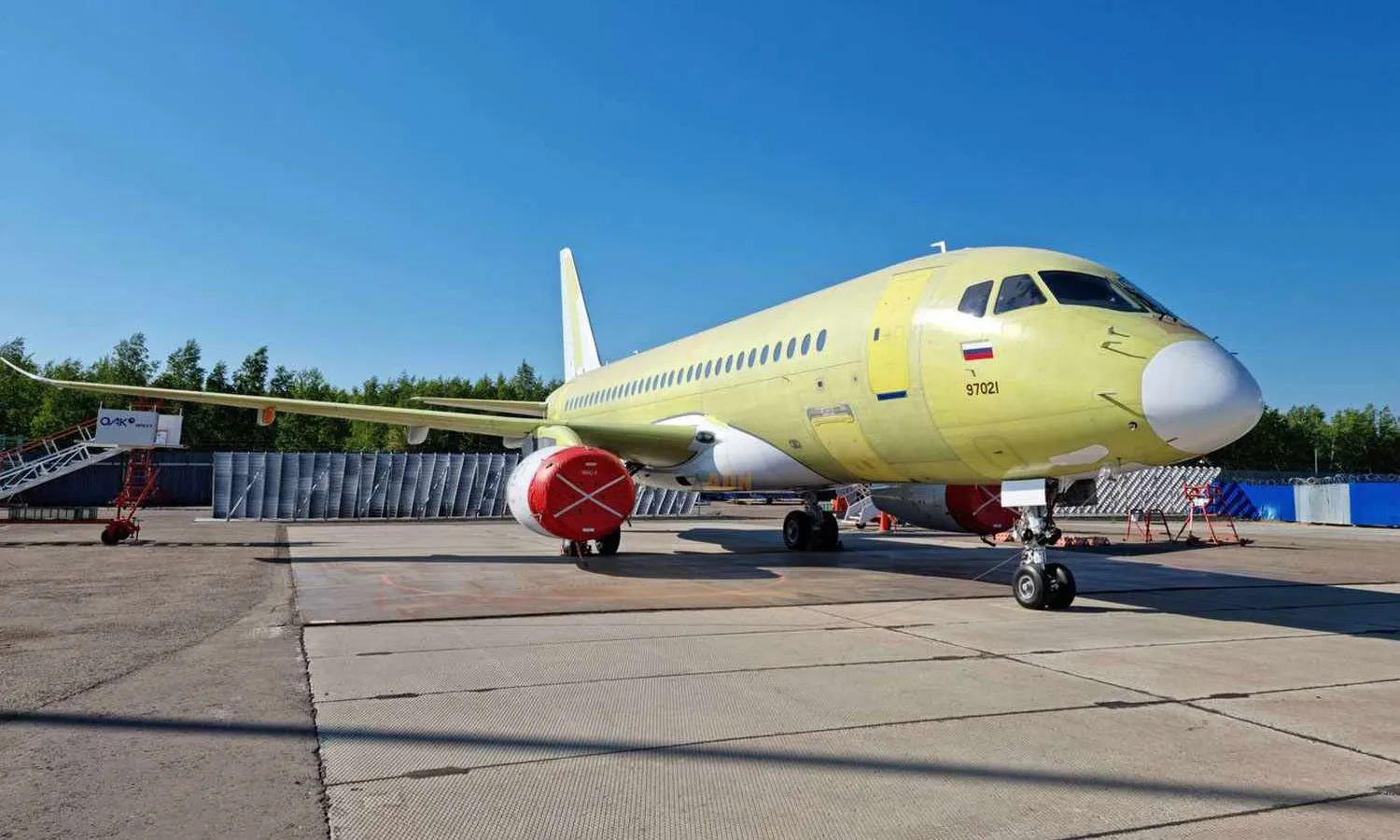 SSJ-NEW first prototype (UAC)