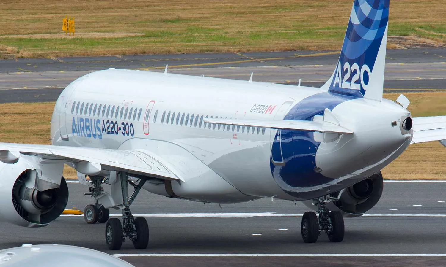 Airbus A220-300 (Airbus)