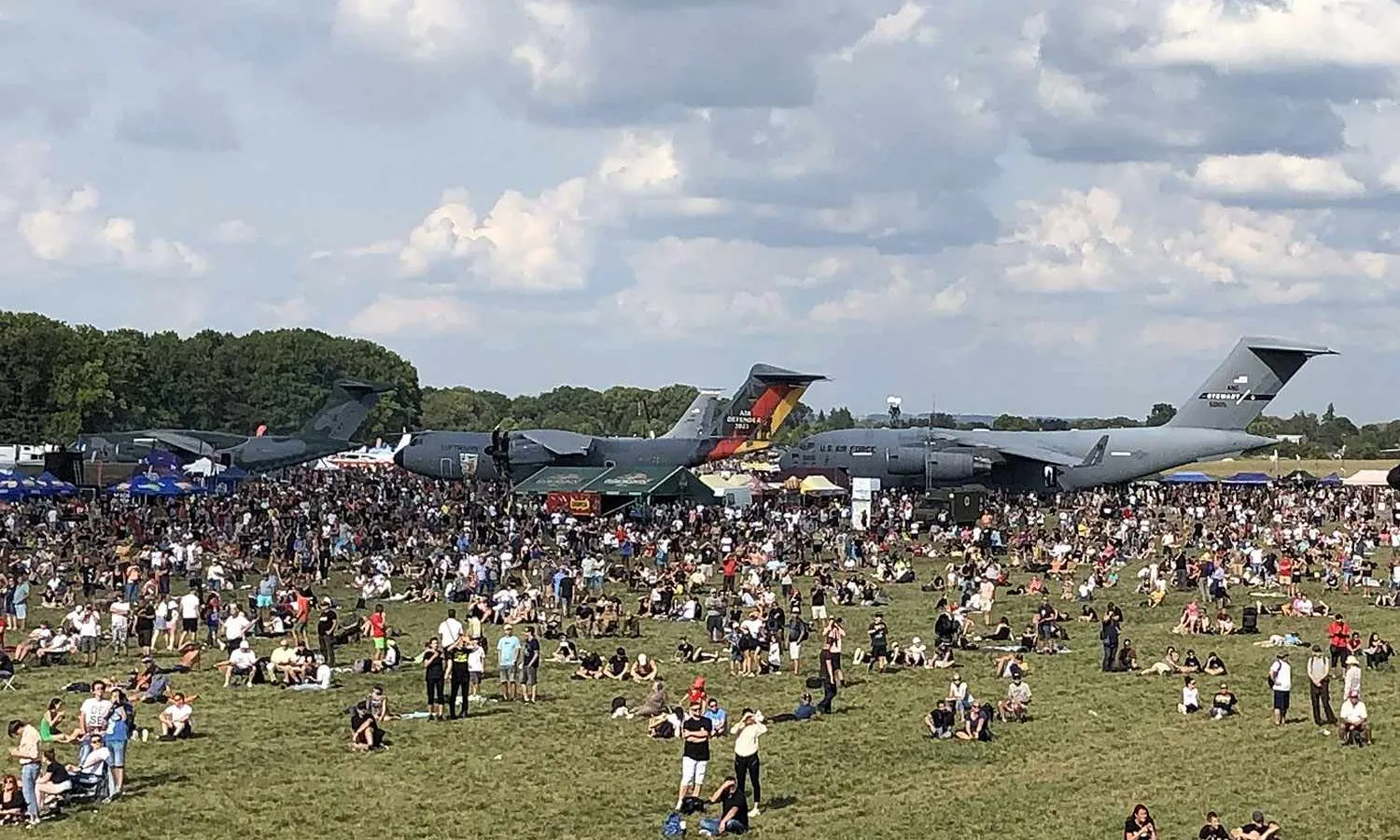 Airlifters particpate on NATO Days (ND)