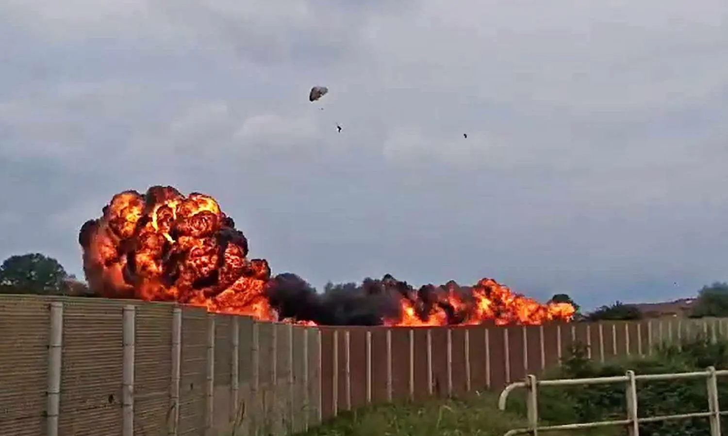 Mb-339 crash in Turin (social media)