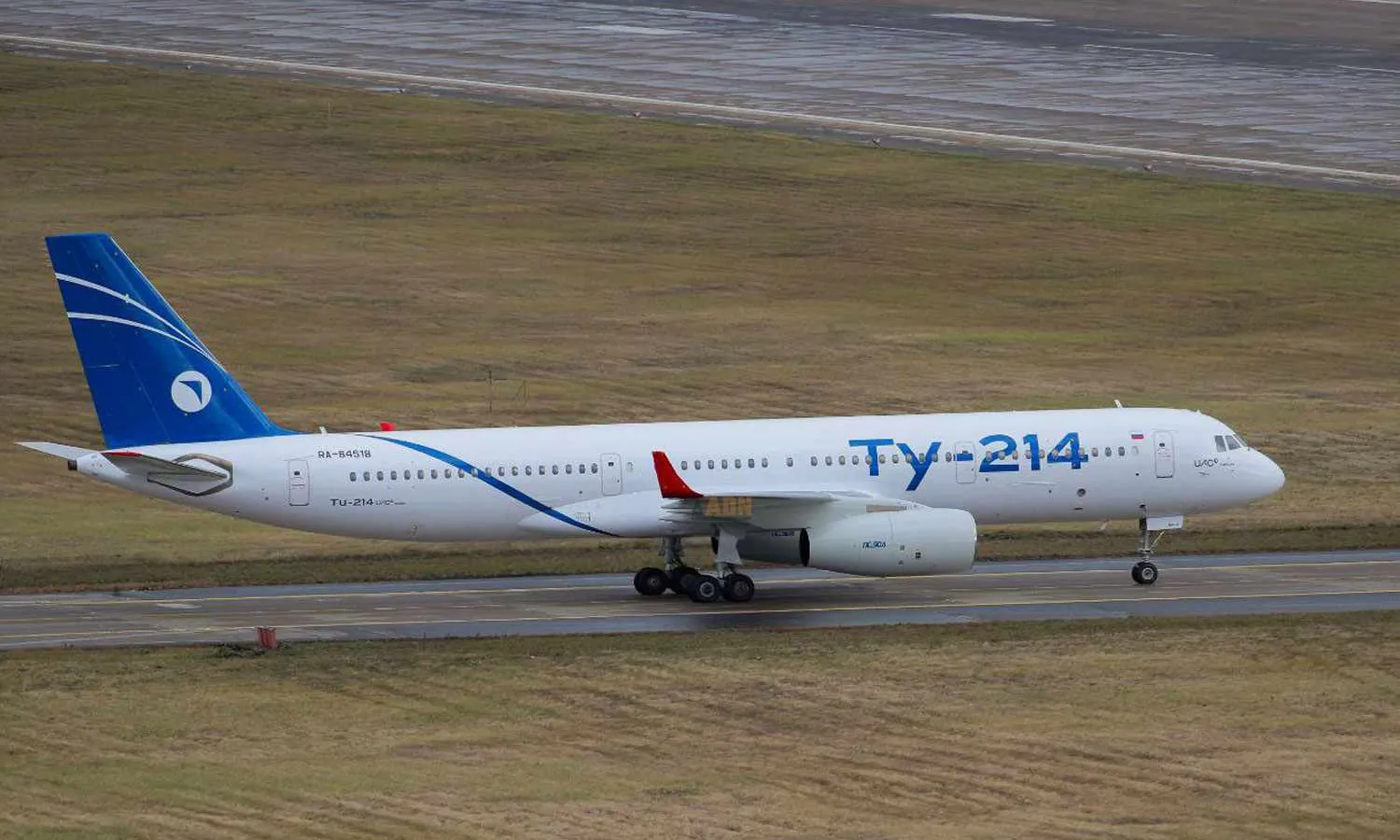 UAC Tu-214 RA-64518 (UAC)