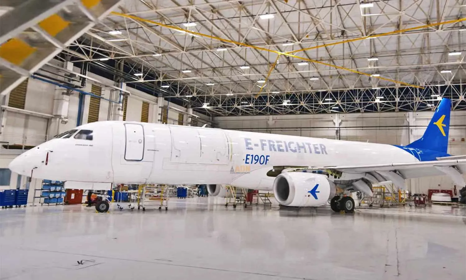 Aircraft can carry up to 10,7 tons of cargo (Embraer)