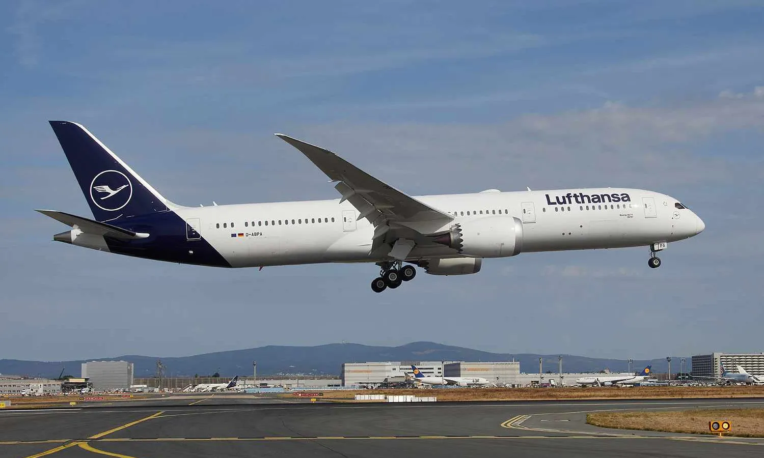 Lufthansa Boeing 787-9 Dreamliner (Lufthansa)