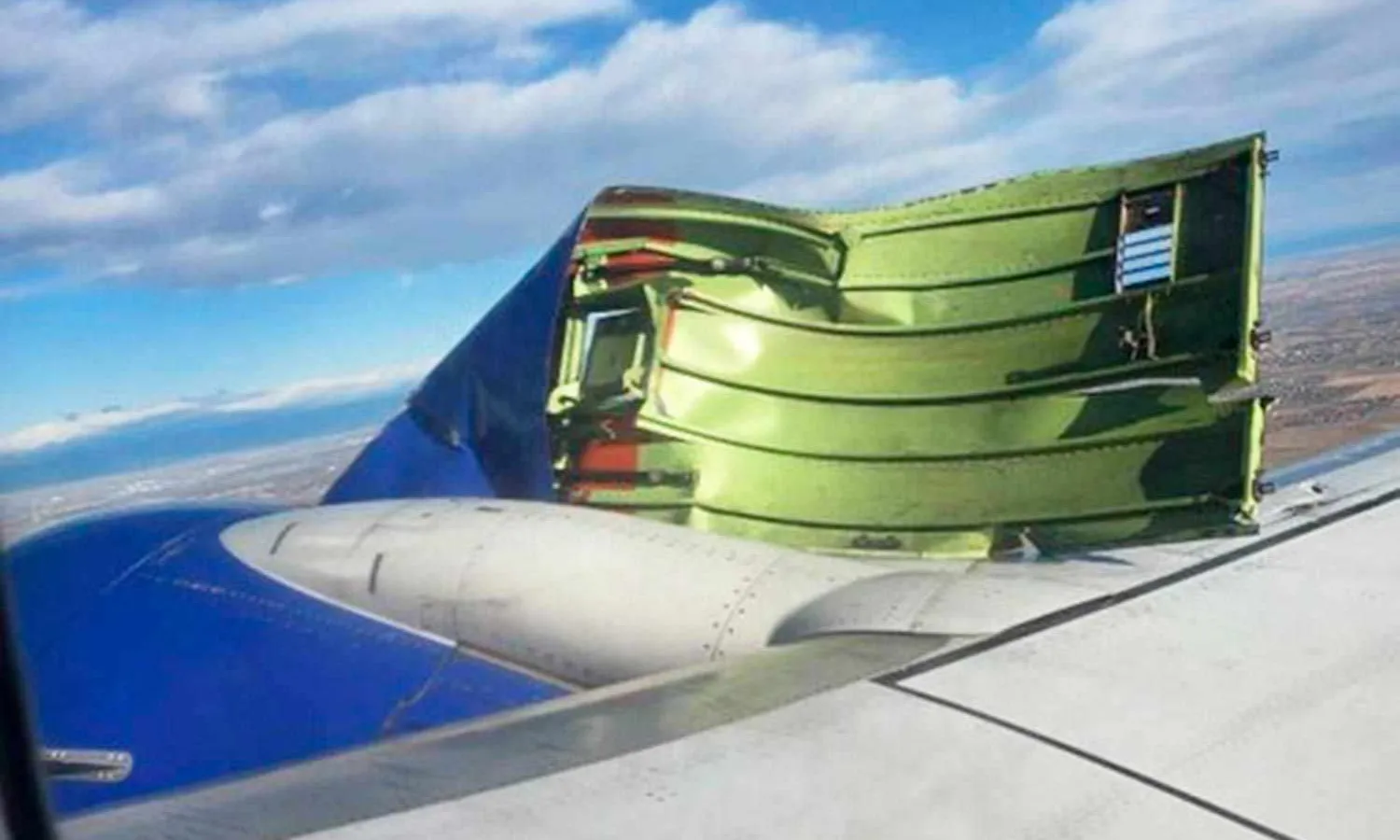 Southwest Airlines Boeing 737-800 engine cover (Social media)
