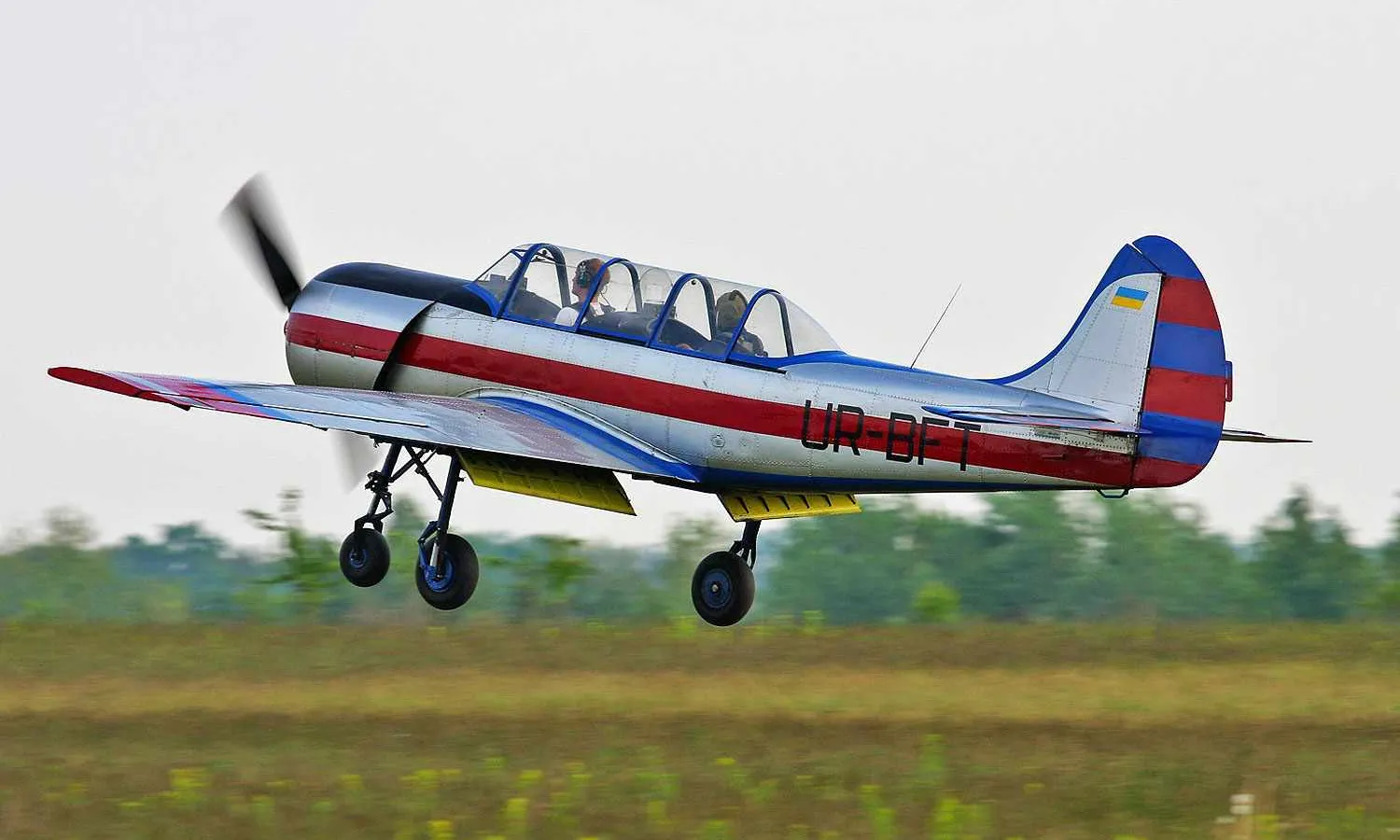 Ukranian Yakovlev Yak-52 (Oleg V. Belyakov)