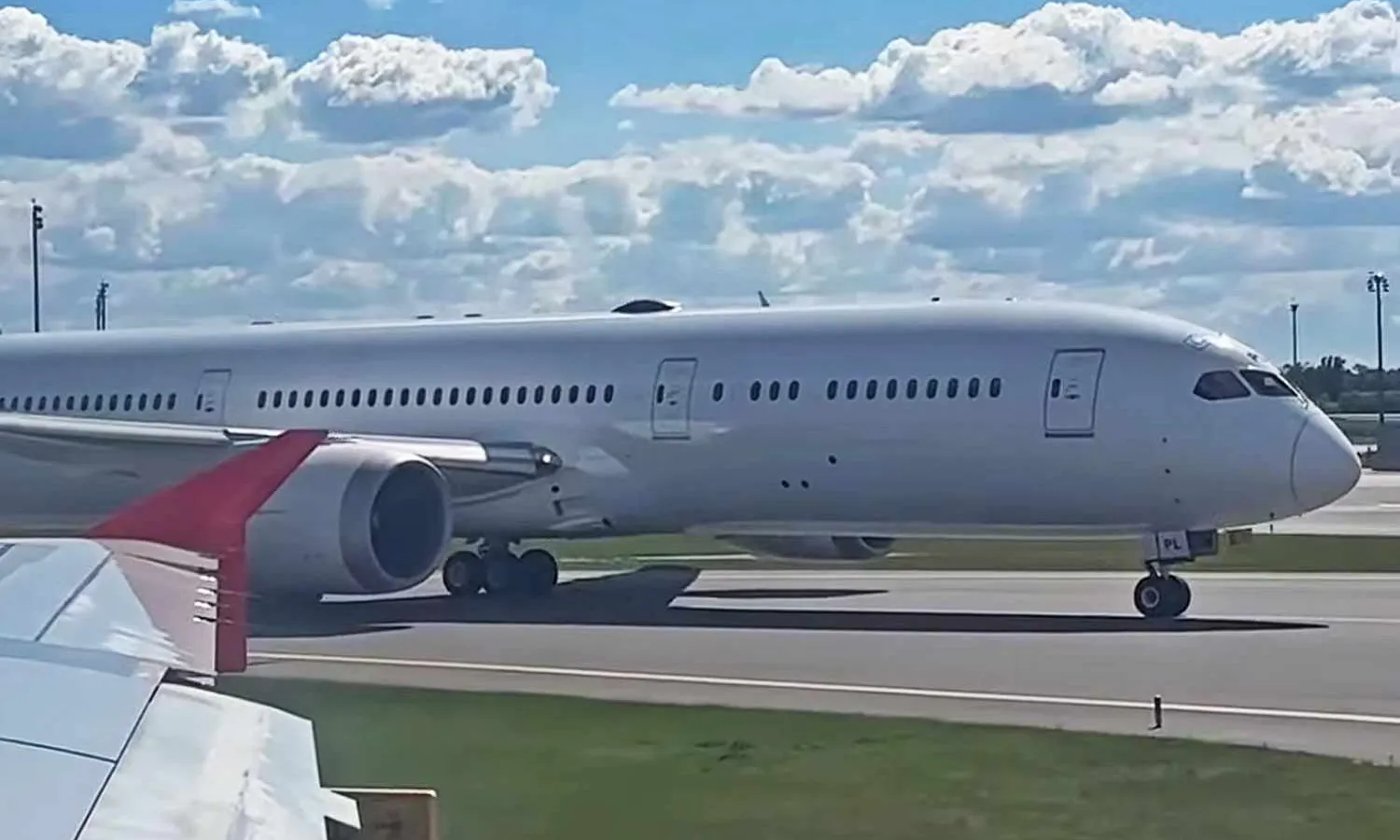 Austrian Airlines first Boeing 787-9 in Vienna (@Sonnengusto)